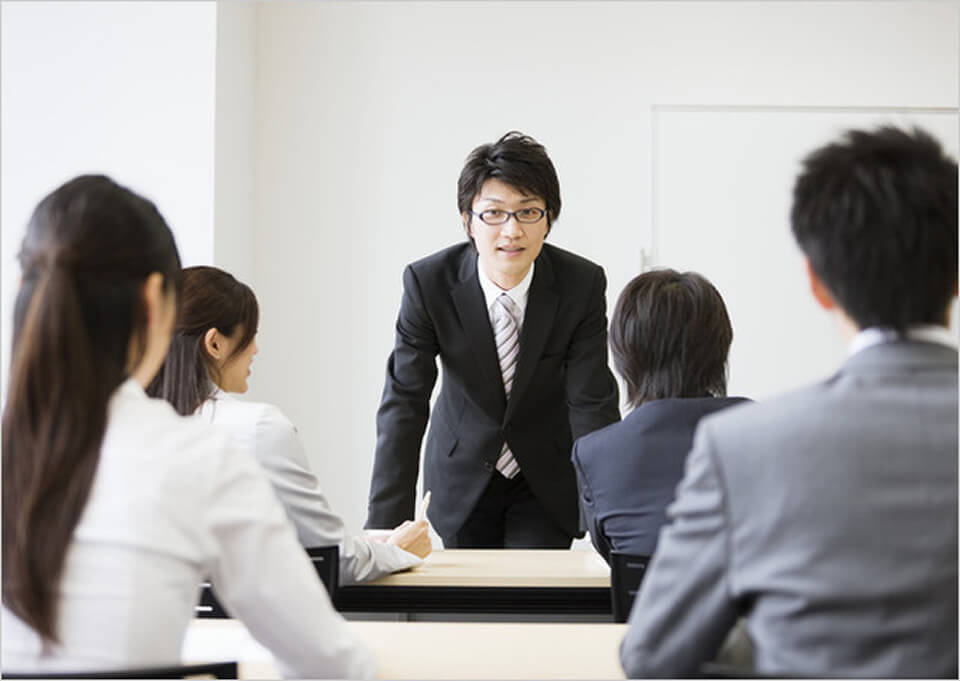 労使トラブルを早期解決へ導く