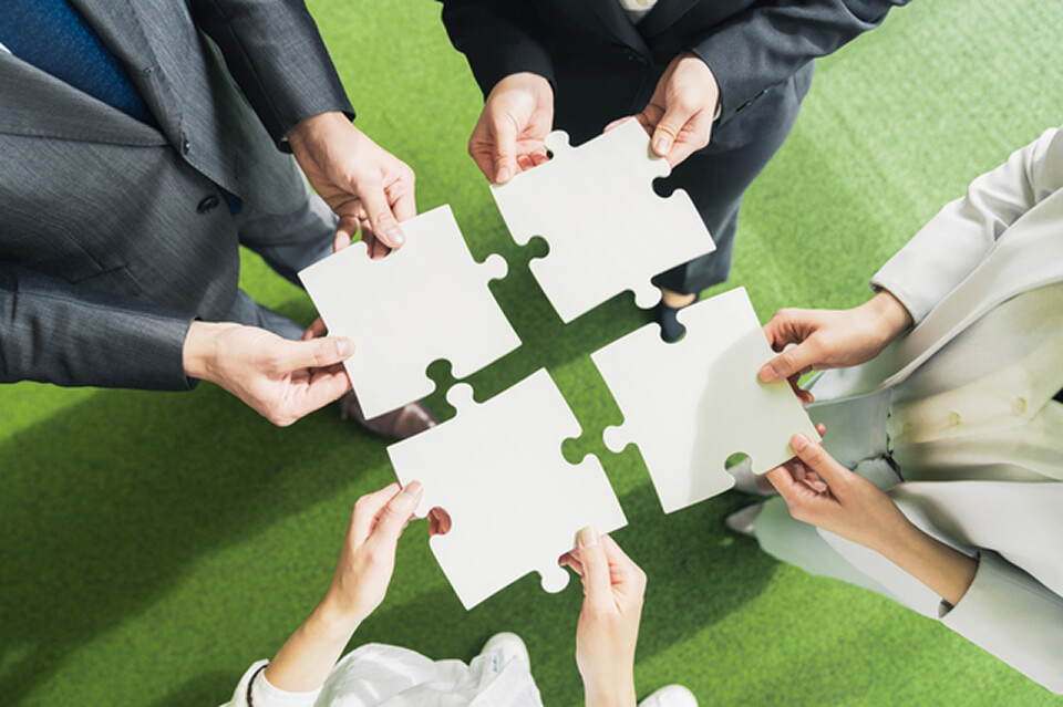 チームで仕事を進める協調性がある人